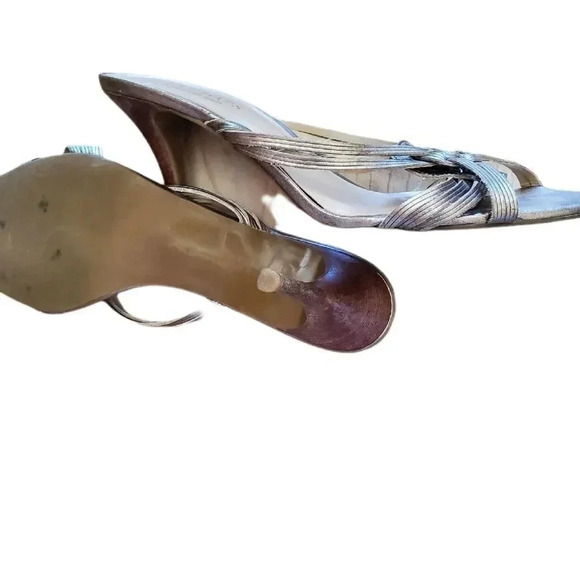 TALBOT'S gold and silver kitten heels Size 9 - Picture 3 of 6